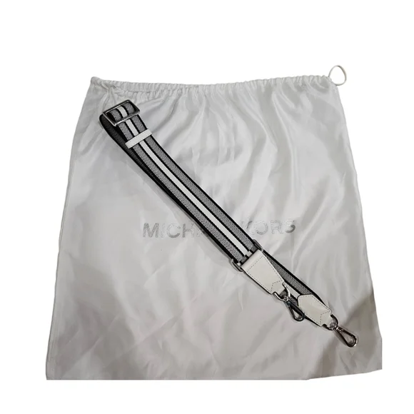 🤍NEW Bundle Michael Kors Eden MD Bucket Bag & Jet Set Travel Wallet Optic White - Picture 6 of 13